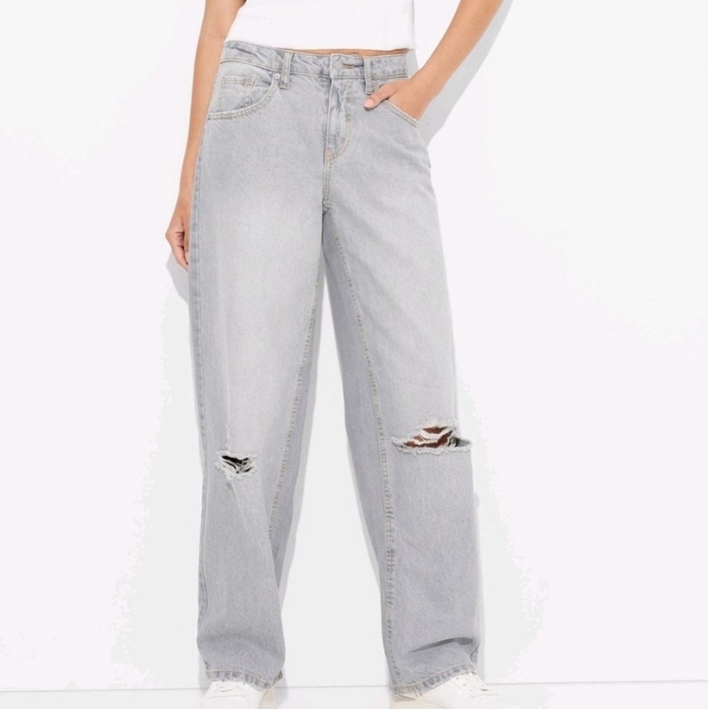 Wild Fable Mid-Rise 90s Relaxed Straight Gray Jeans Size 4